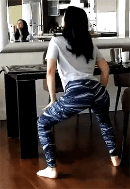 Twerking #99800544