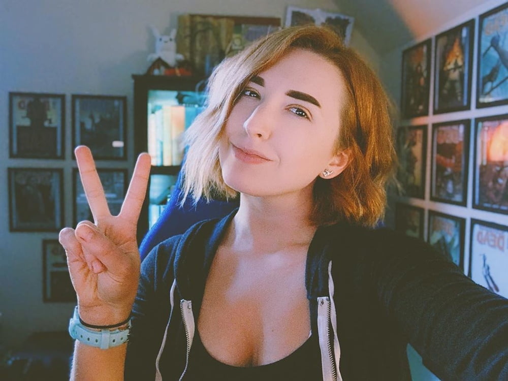 Nerd Milf #103238025