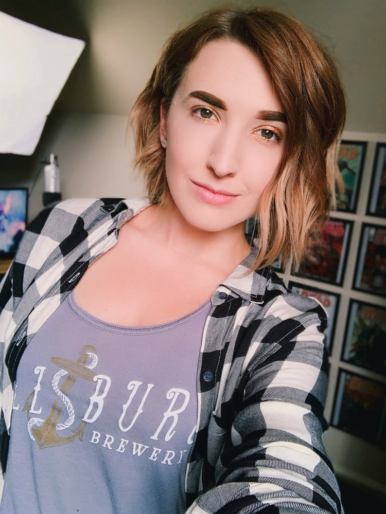 Nerd Milf #103238133