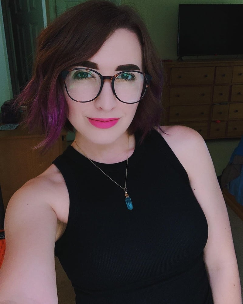 Nerd Milf #103238160