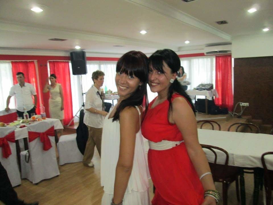 Milfs caliente ii
 #93511779