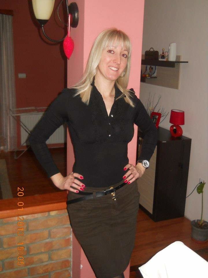 Milfs caliente ii
 #93511964