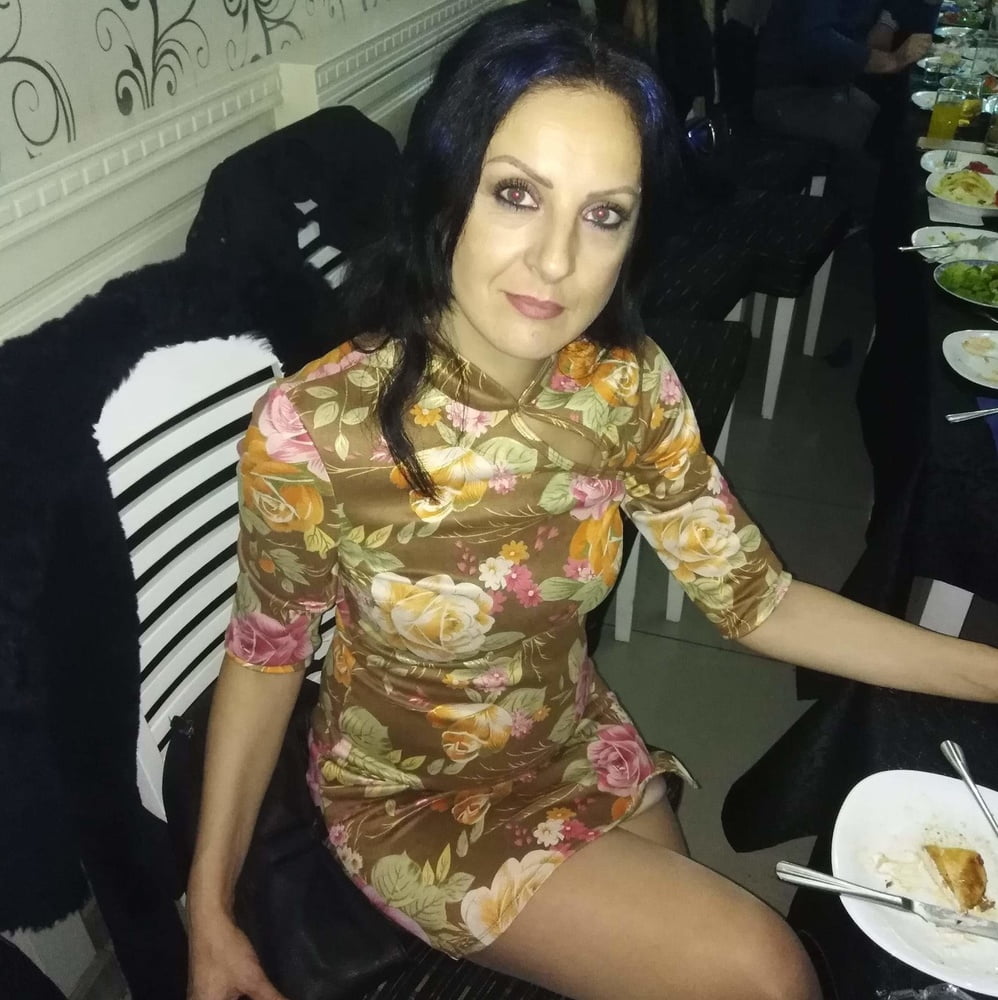 Milfs caliente ii
 #93512005