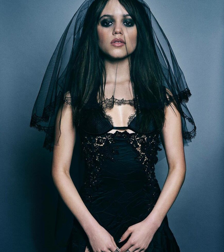 Jenna Ortega desnuda #107671418