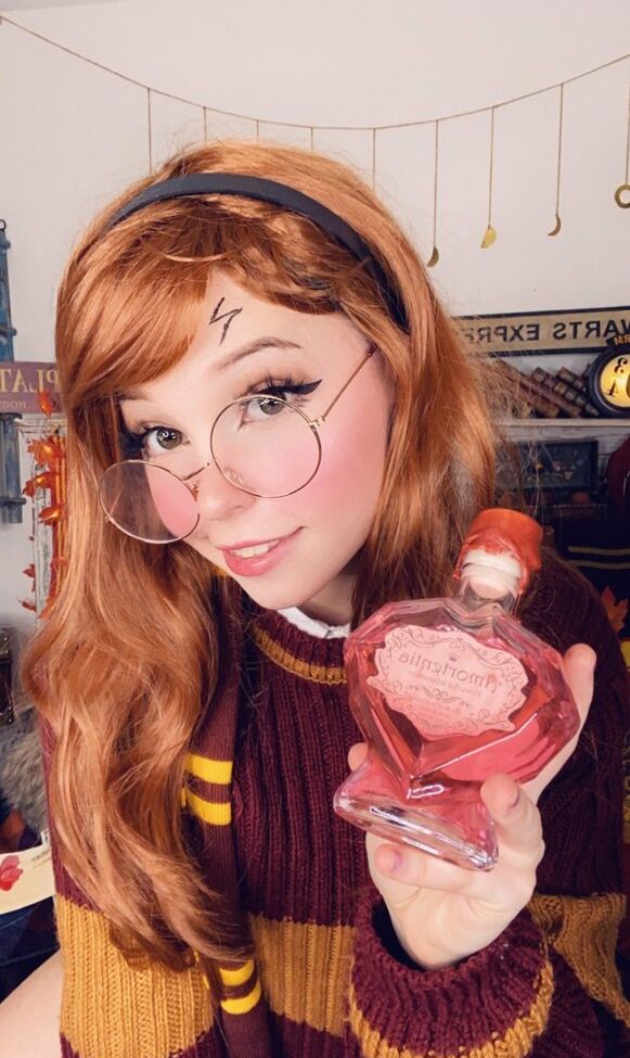 Belle Delphine desnuda #107560199
