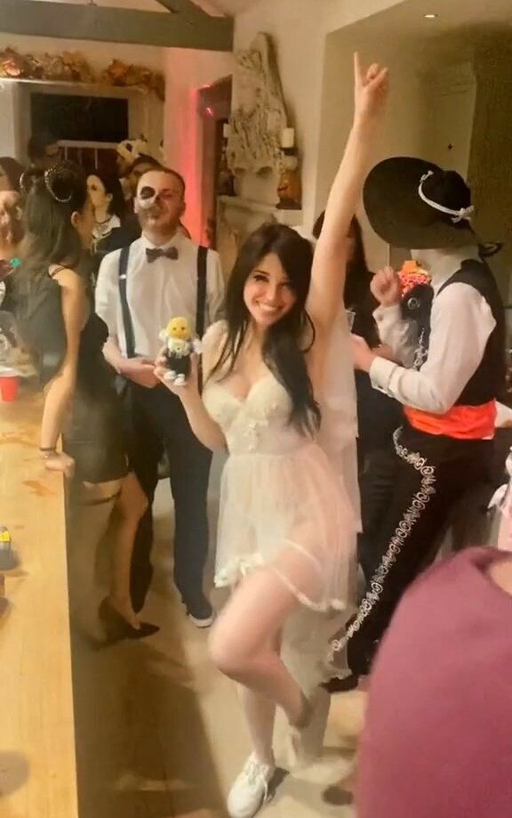 Belle Delphine desnuda #107560225