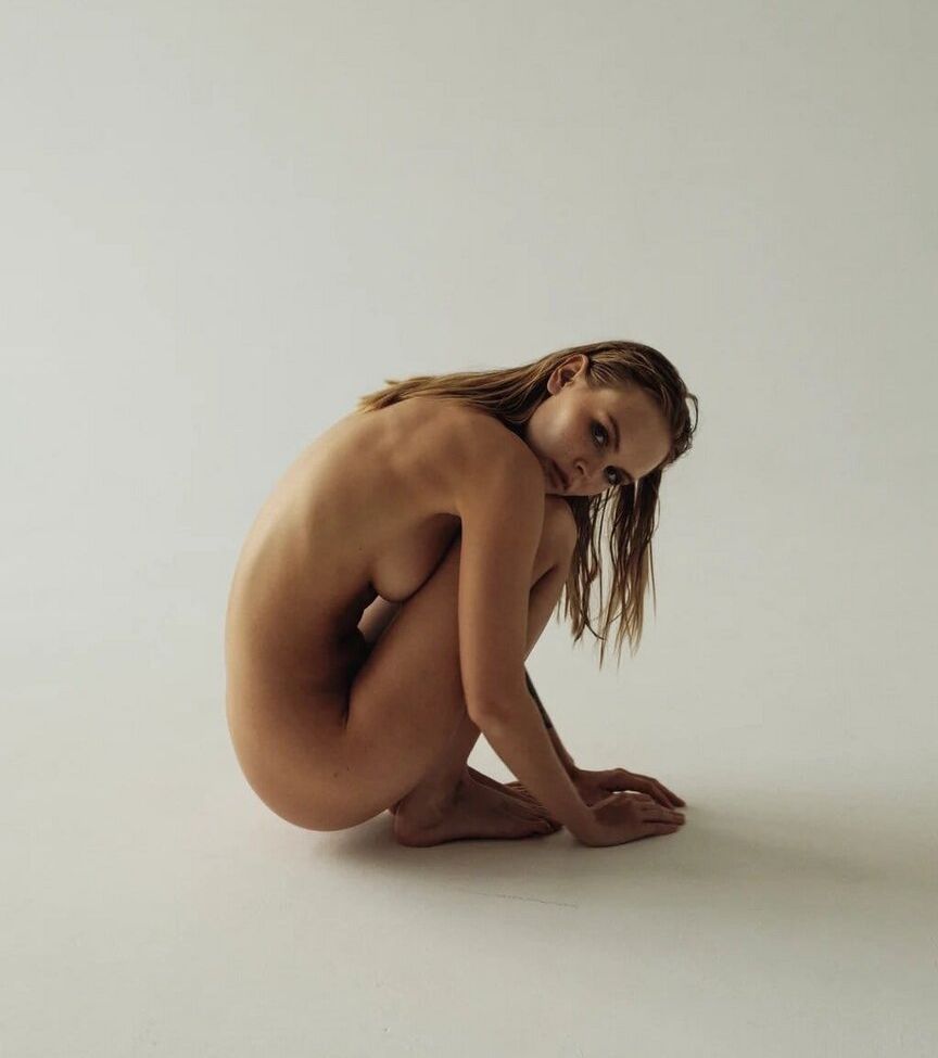 Anastasiya Scheglova nuda #108210051