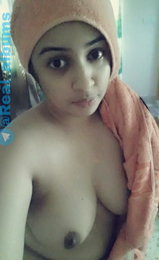 Unknown desi girl 0005 (nudes)
 #105835756