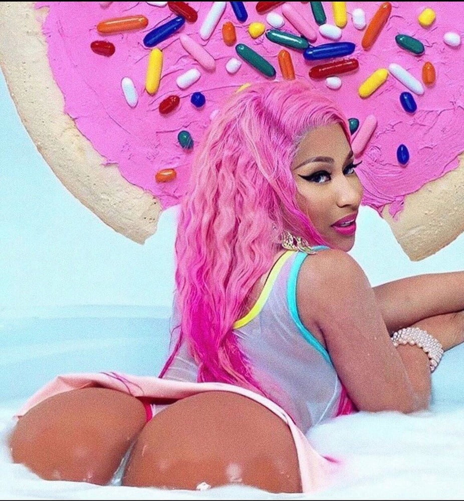 Sexy celeb babes
 #94035592