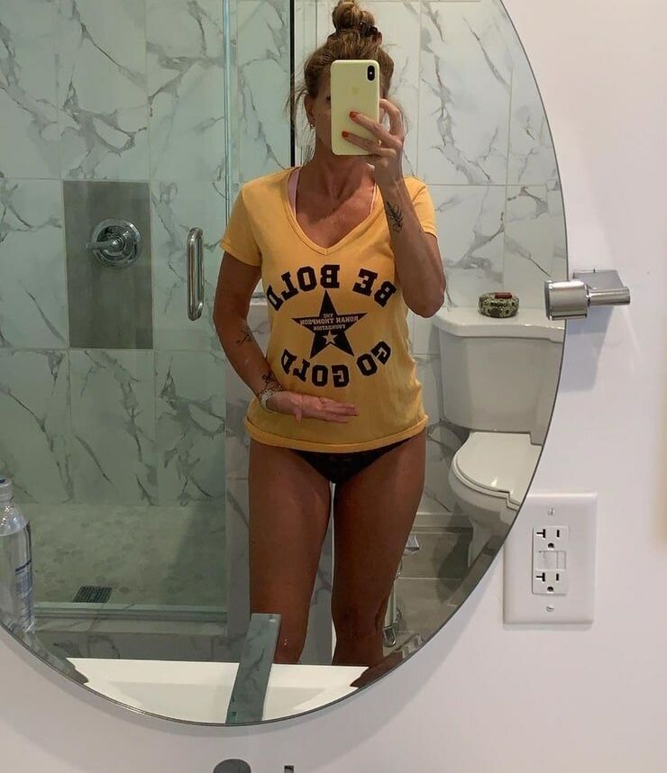 Charisma Carpenter desnuda #109140562