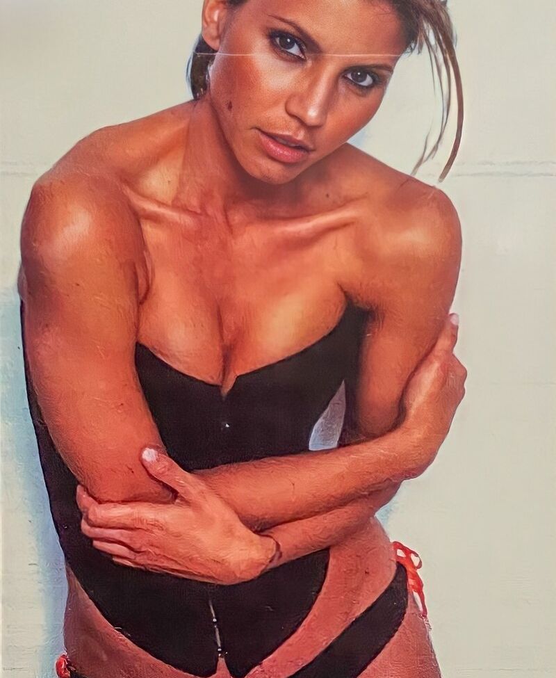 Charisma Carpenter desnuda #109140609