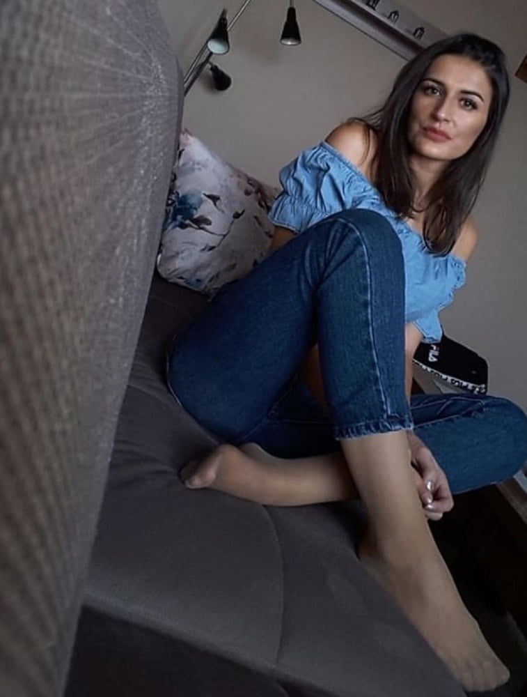Bosnian girl Amira nylon feet #91723624