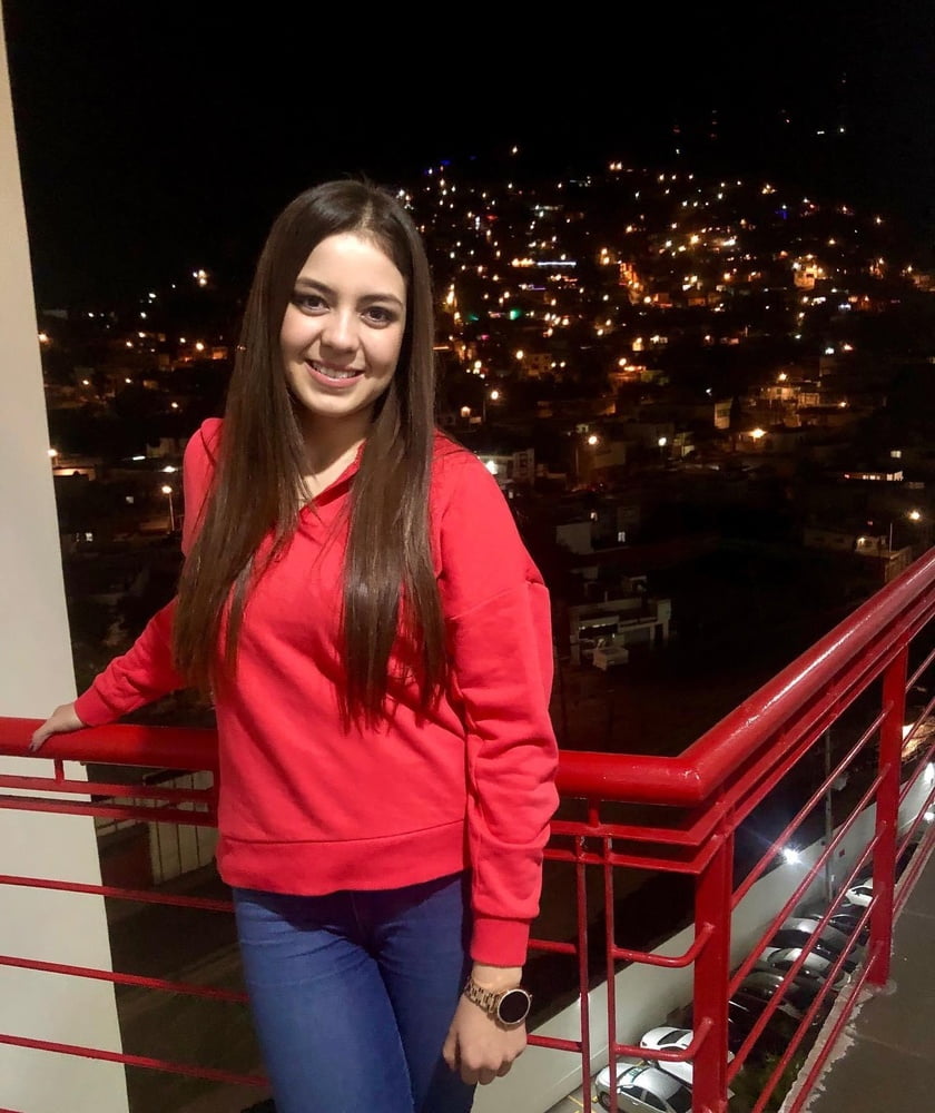 Mis fotos (my pictures) #87370071