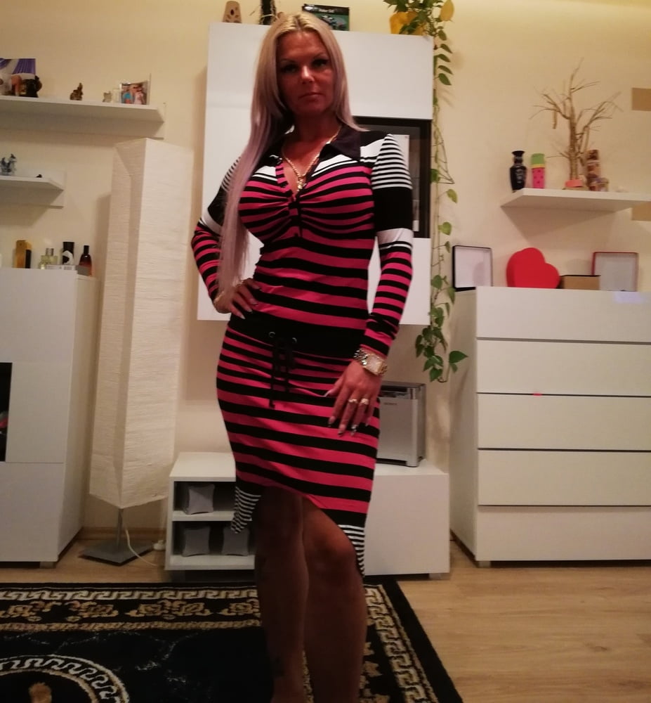 HUN magyar sexy milf 77 golddigger slut mom
 #90194820