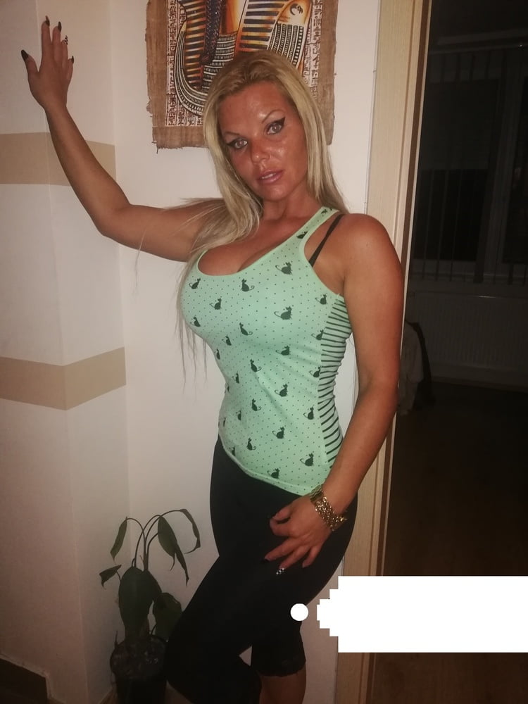 HUN magyar sexy milf 77 golddigger slut mom
 #90194838