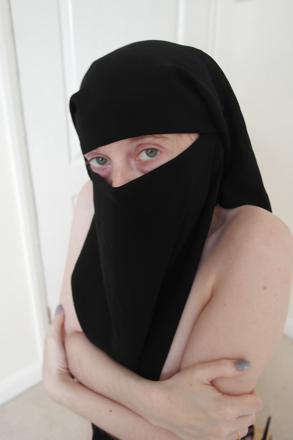 Shy Wife Naked in Niqab and Heels #106973450