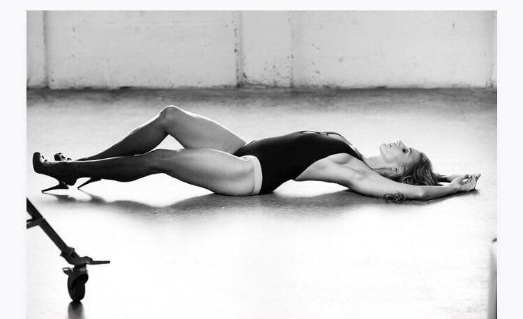 Poppy montgomery caliente, sexy y desnuda
 #91794552