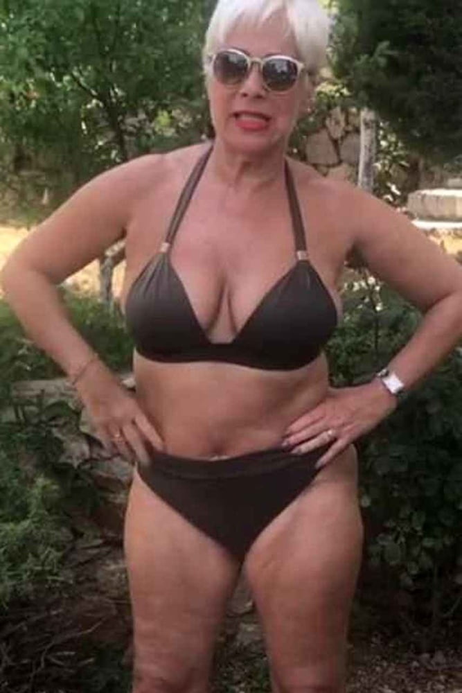 Denise welch
 #87680075