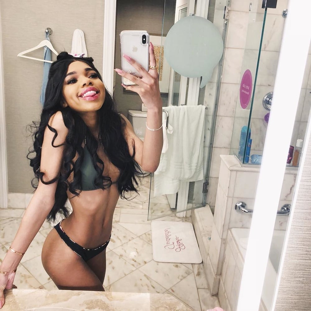 ティアラダン（Teala dunn
 #93278885