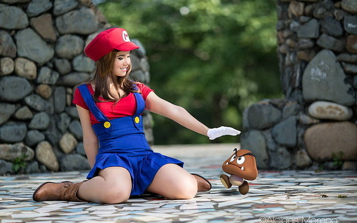 Mario cosplay flexiblen Arsch Beine Kostüm lesbische Milf spritzen
 #91883300