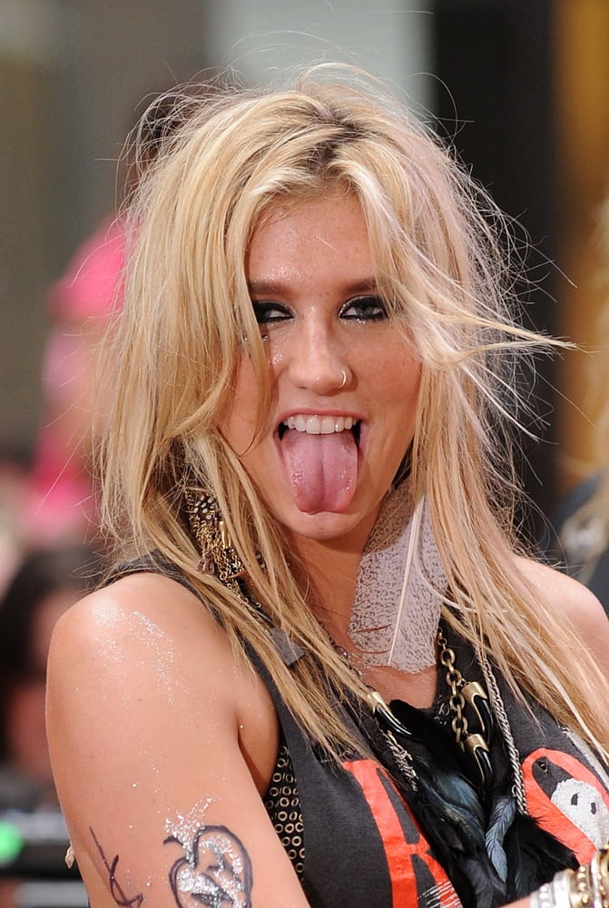 Kesha
 #81342606