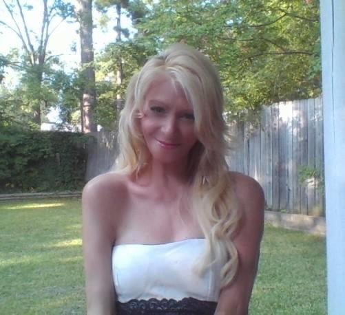 Cute blonde mom #92023079