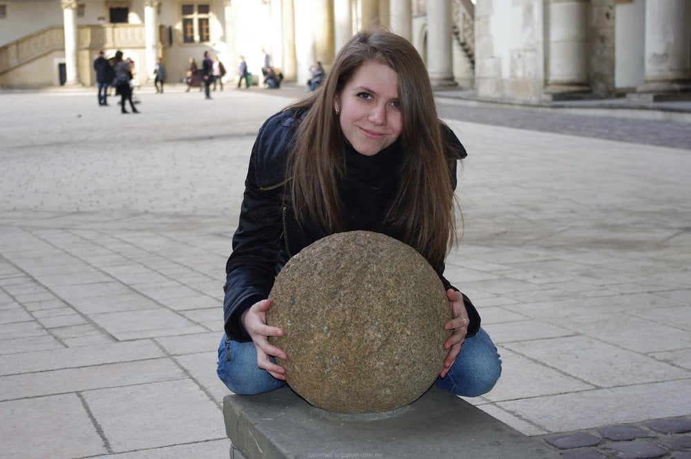 Madura 241
 #102924583