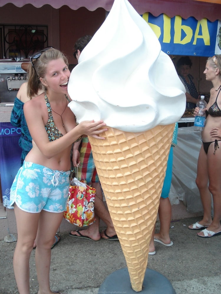 Madura 241
 #102924695