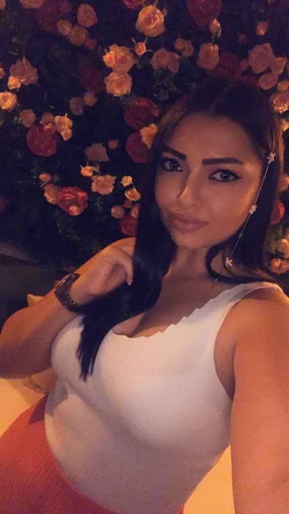 Clodia from Kuwait #81813743