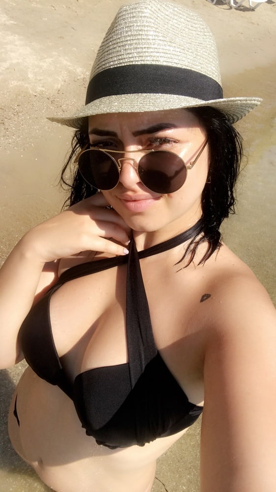 Clodia from Kuwait #81813768