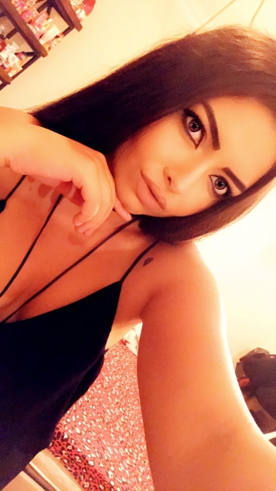 Clodia from Kuwait #81813869