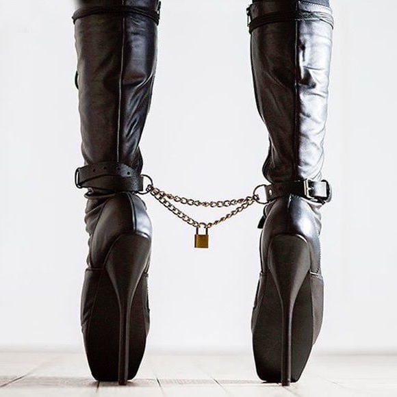 The Dom and Muse 8 #106443254