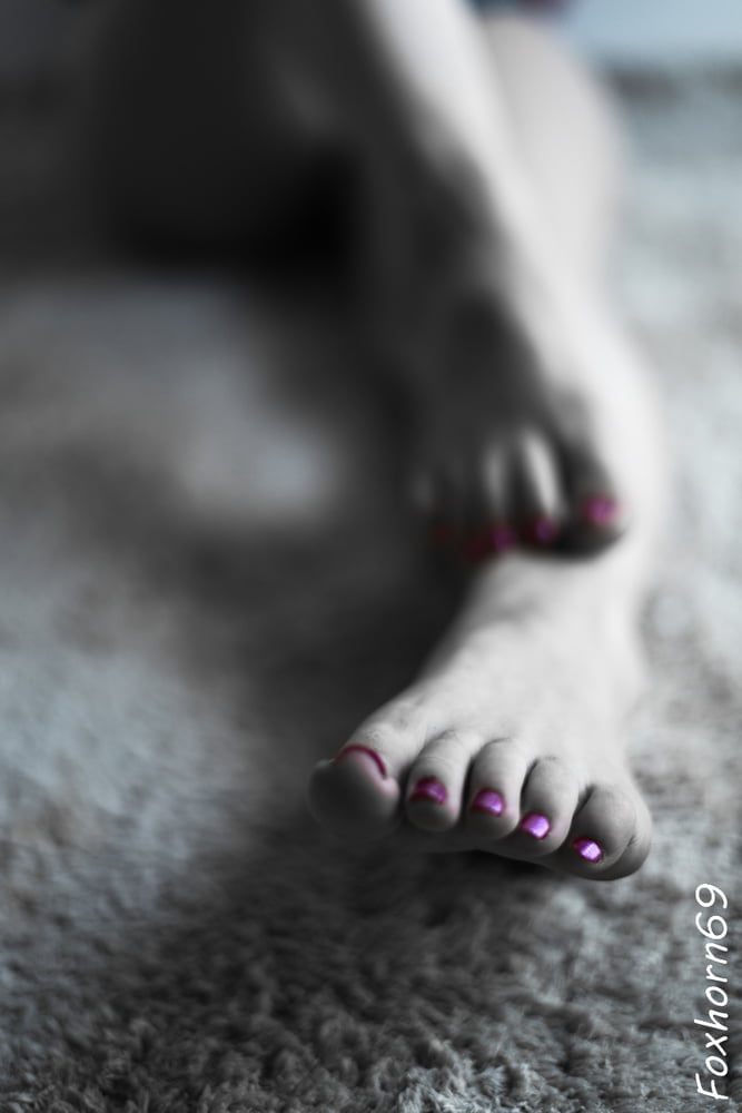 Babes tiny feet #90859003