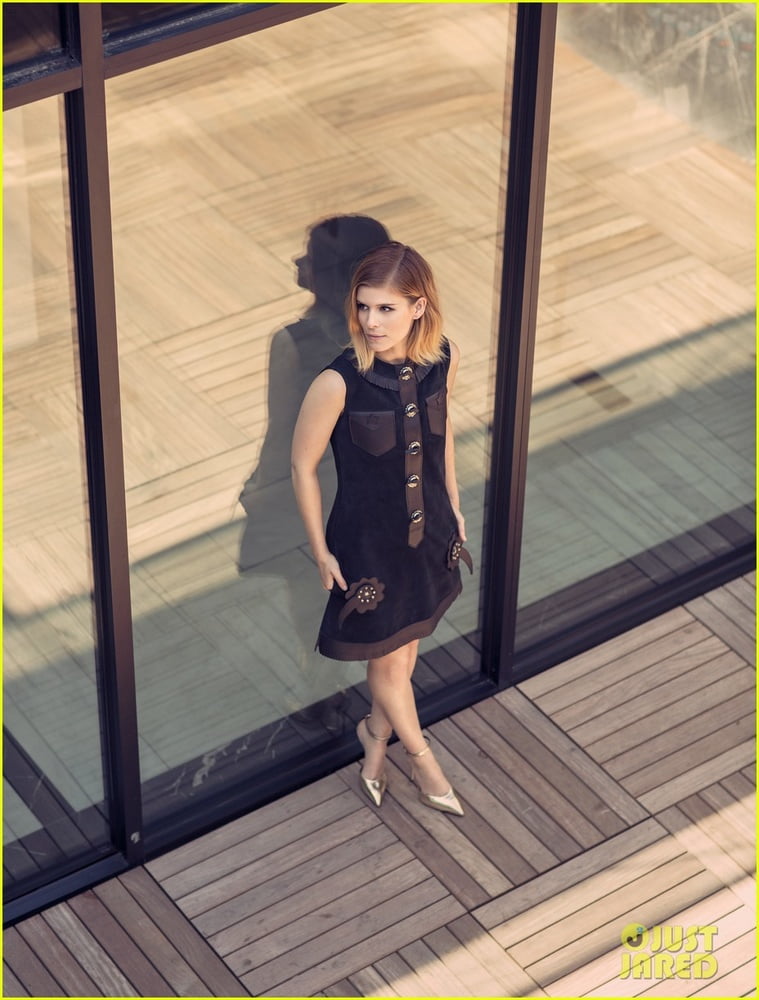 Kate Mara legs and feet and general sexiness #93665744