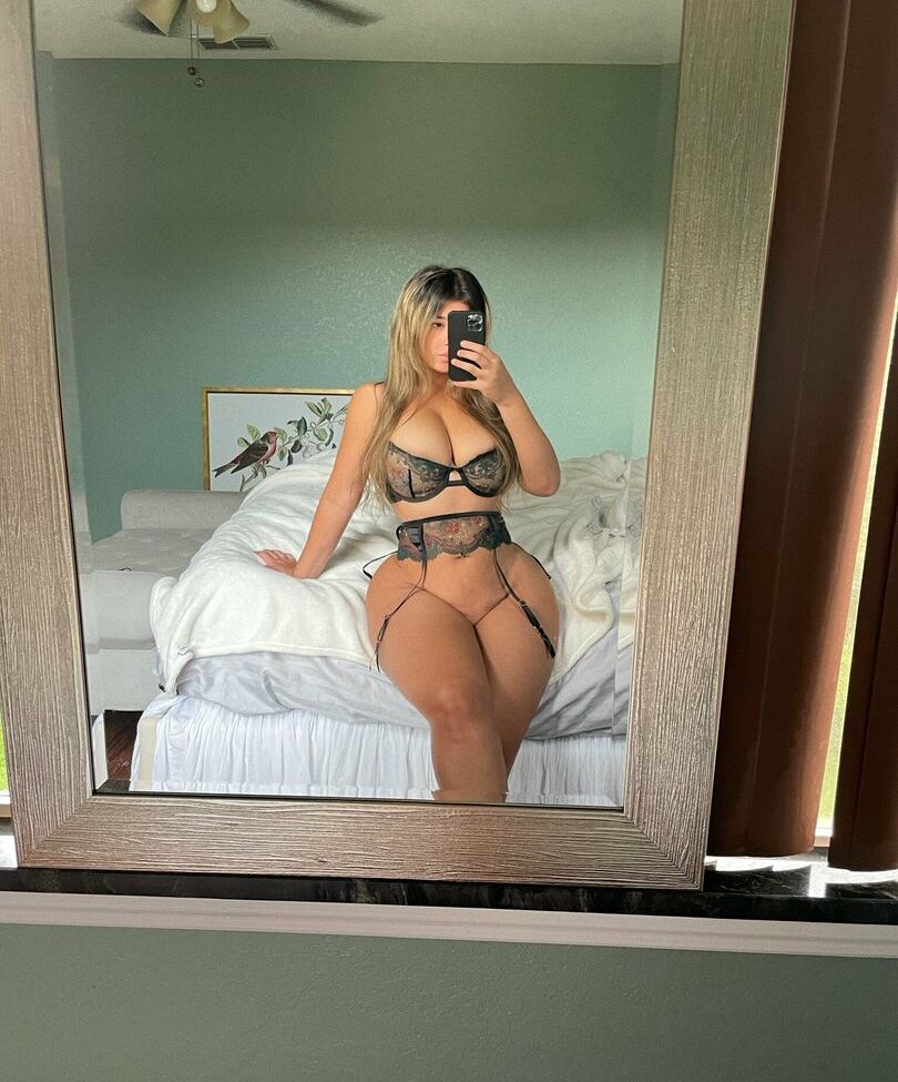 Natalie Monroe desnuda #107831995