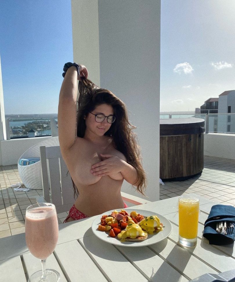 Natalie Monroe desnuda #107832135