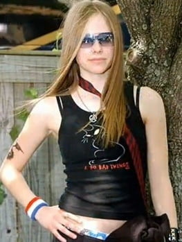 Avril Lavigne gives me my happy ending #102349051