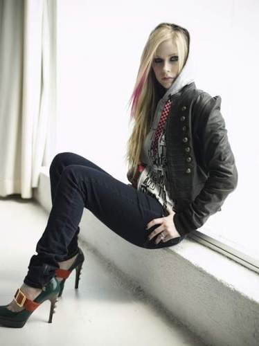 Avril Lavigne mi dà il mio lieto fine
 #102349086