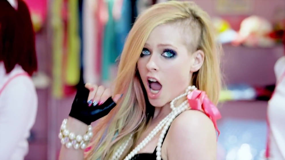 Avril Lavigne gives me my happy ending #102349113