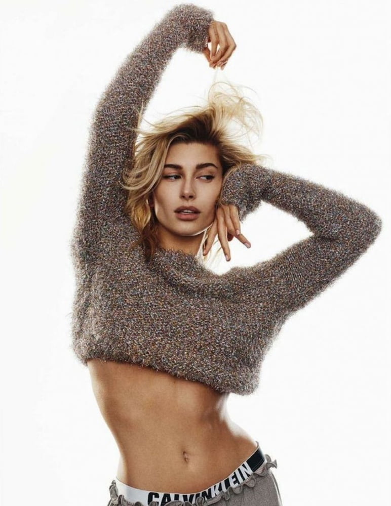 Hailey Bieber #99686913