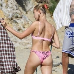 Hailey Bieber #99687418