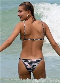 Hailey Bieber #99687427