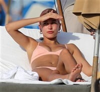 Hailey Bieber #99687490