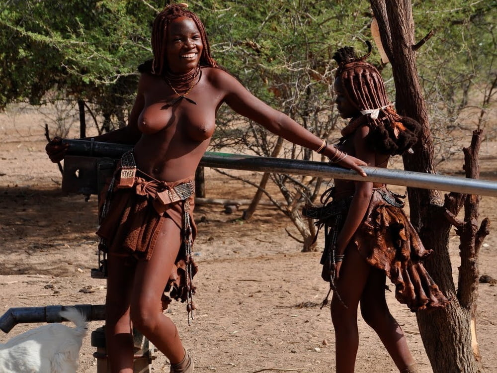 アフリカの部族 - 美女の群れ
 #91740302