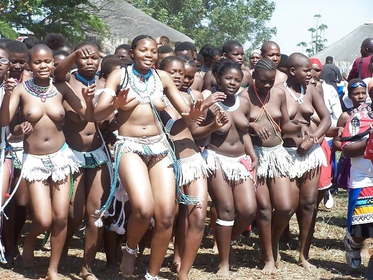 アフリカの部族 - 美女の群れ
 #91740331