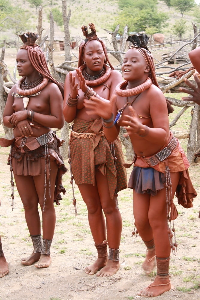 Tribus africanas - grupo de mujeres hermosas
 #91740361