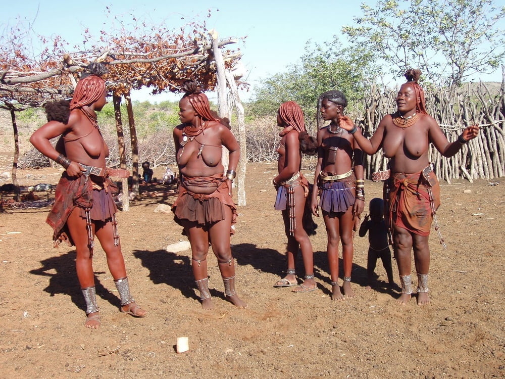 Afrincan Tribes - Bunch of Beautiful Women #91740374