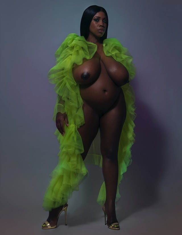 El comité de bigg tittiee una nueva década 2
 #105238314