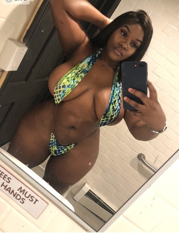 El comité de bigg tittiee una nueva década 2
 #105238504