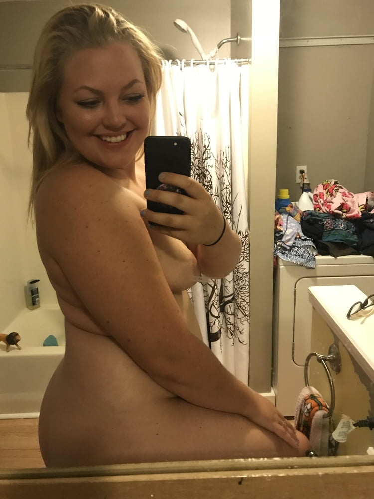 Sexy as fuck chunky slut
 #96638304